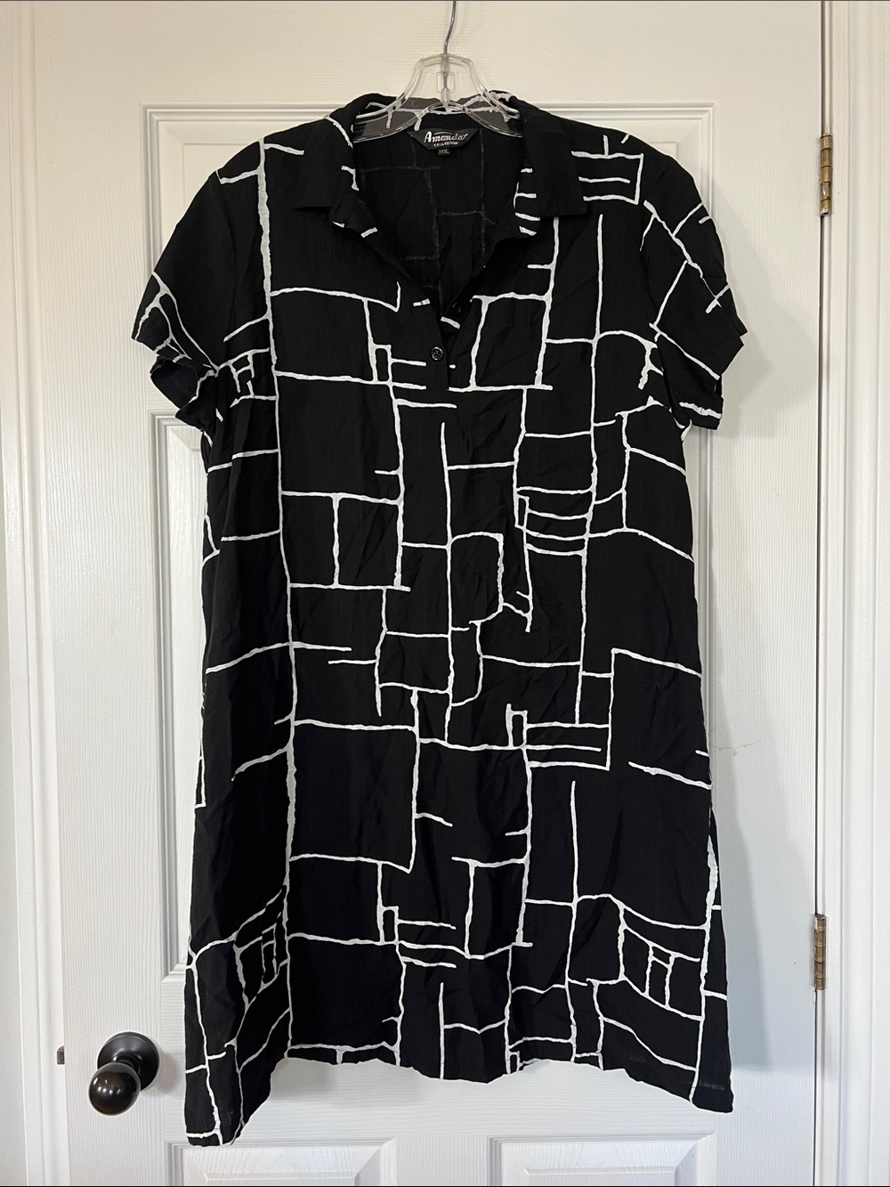 Black & White Patterned Midi Dress by Amanda Collection